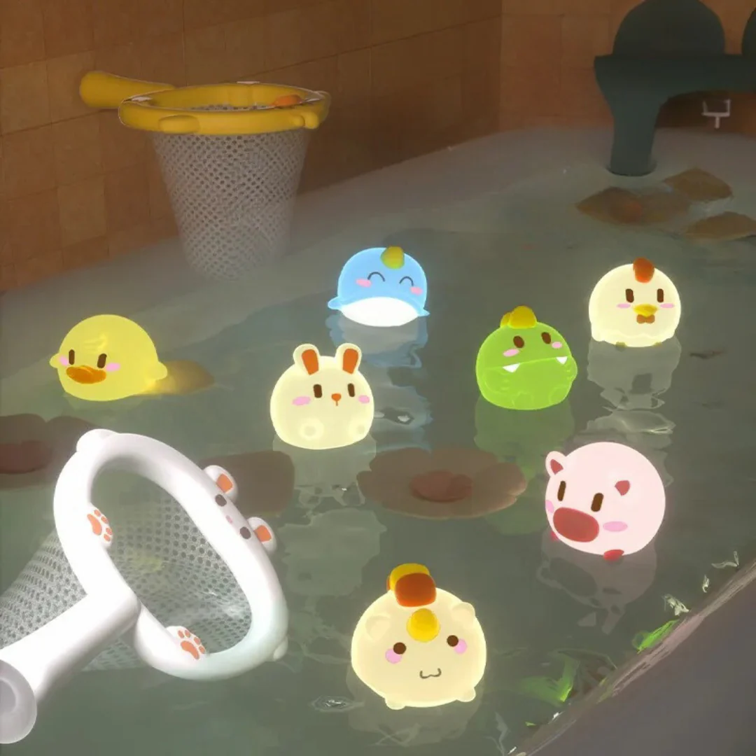 Self-Illuminating Bath Toy with Net - Image 13